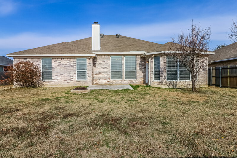 2,450/Mo, 1009 Marcia Ln Burleson, TX 76028 Rear View