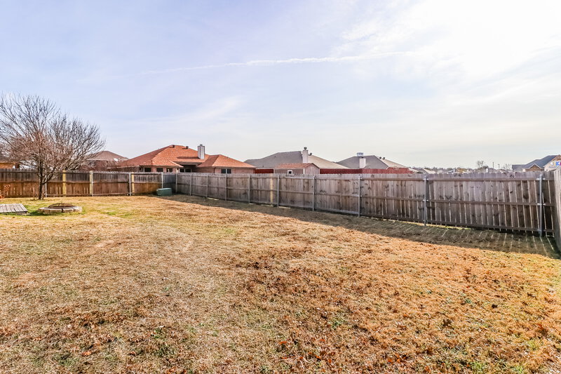 2,450/Mo, 1009 Marcia Ln Burleson, TX 76028 Exterior View