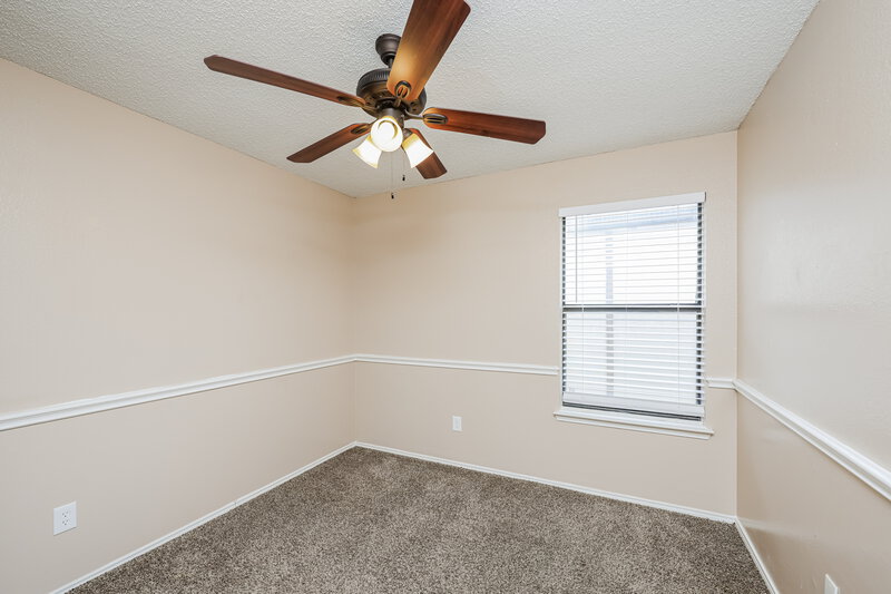 1,990/Mo, 5116 Waltham Ct Garland, TX 75043 Bedroom View 2