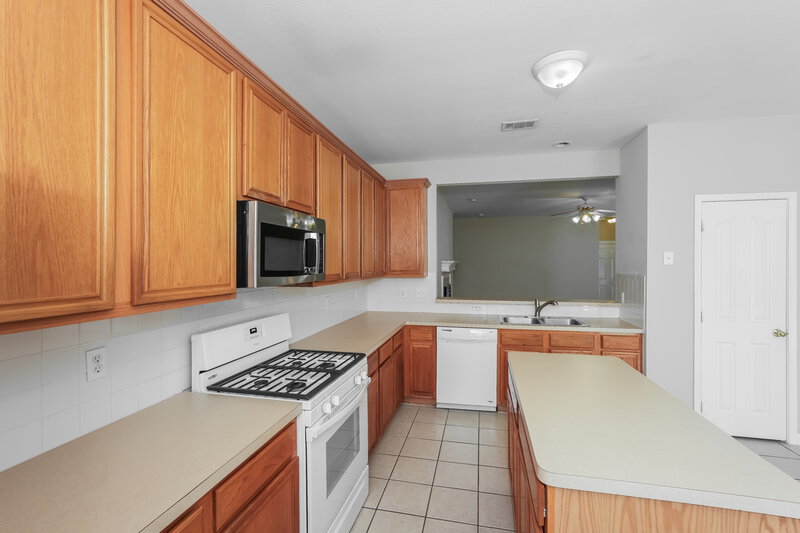 1,880/Mo, 2908 Bourbon St Fort Worth, TX 76123 Misc View