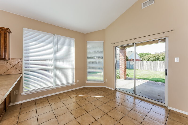 2,275/Mo, 1212 Juniper Ln Burleson, TX 76028 Breakfast Nook View