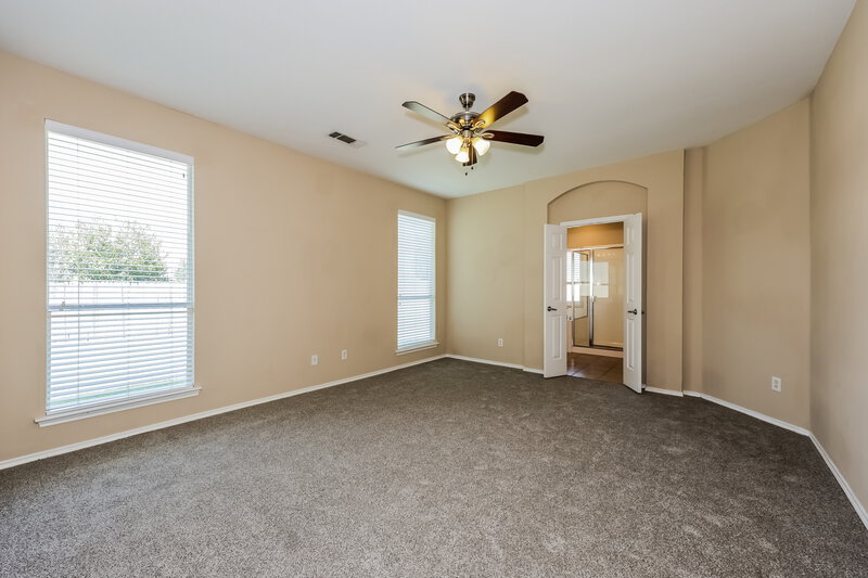 2,275/Mo, 1212 Juniper Ln Burleson, TX 76028 Main Bedroom View