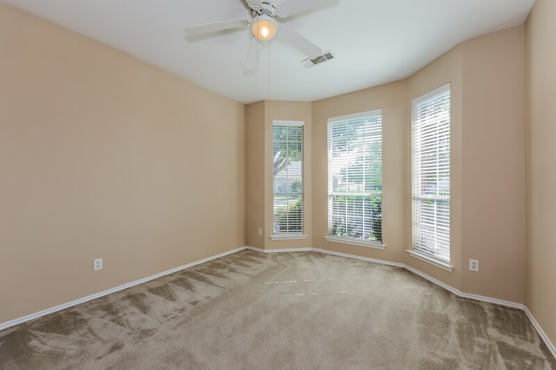 2,275/Mo, 1212 Juniper Ln Burleson, TX 76028 Bedroom View
