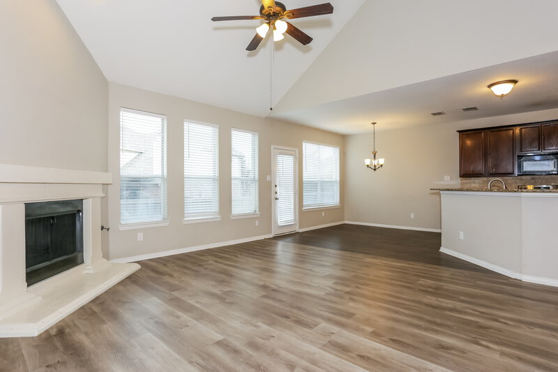 3,180/Mo, 1302 Rosebrook Dr Mansfield, TX 76063 Living Room View 2