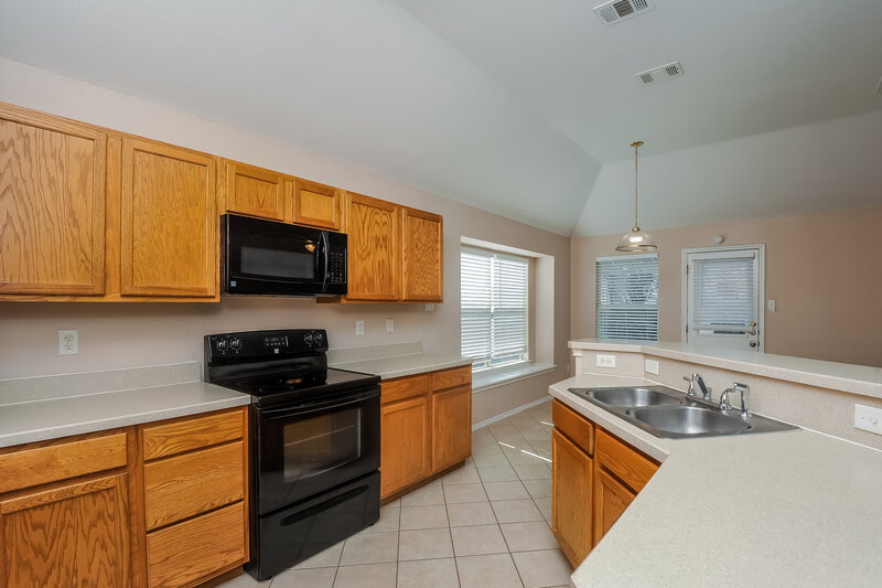 1,870/Mo, 1412 Brownford Dr Burleson, TX 76028 Kitchen View 2