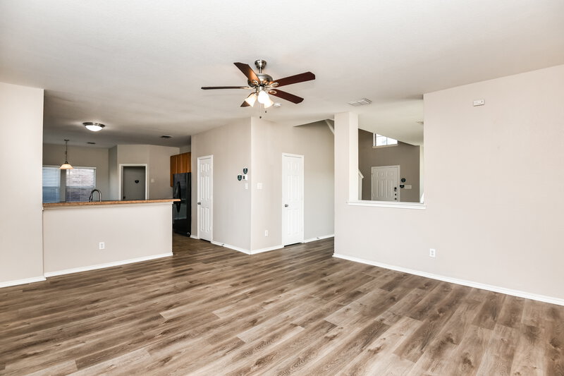 2,460/Mo, 5056 Wild Oats Dr Fort Worth, TX 76179 Living Room View 4