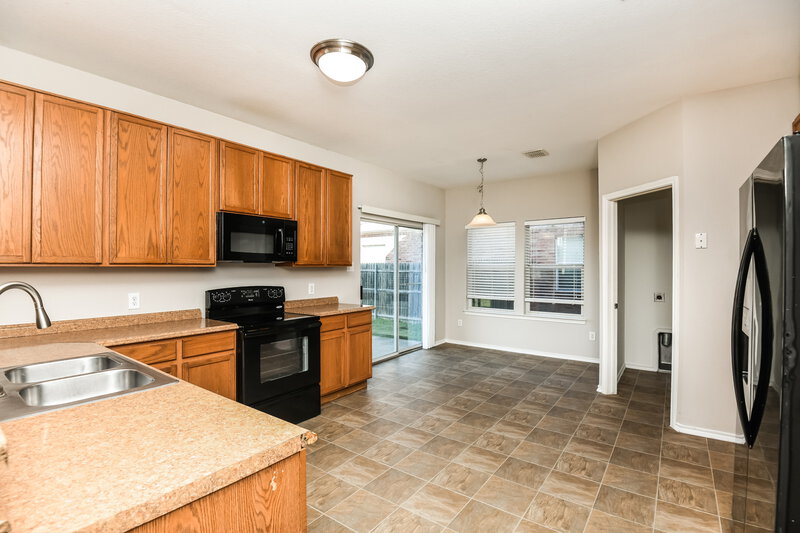 2,460/Mo, 5056 Wild Oats Dr Fort Worth, TX 76179 Kitchen View