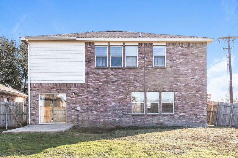 2,460/Mo, 5056 Wild Oats Dr Fort Worth, TX 76179 Rear View