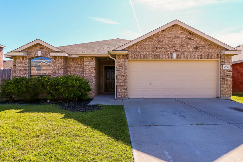 2,365/Mo, 7307 Fossil Creek Dr Arlington, TX 76002 External View