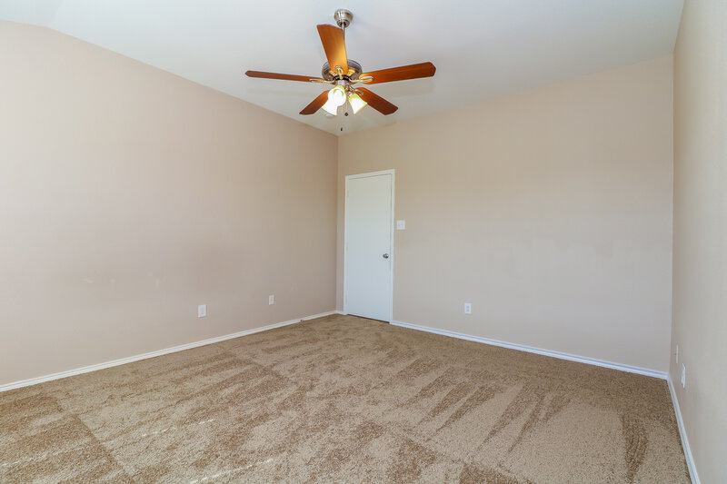 2,365/Mo, 7307 Fossil Creek Dr Arlington, TX 76002 Living Room View 3
