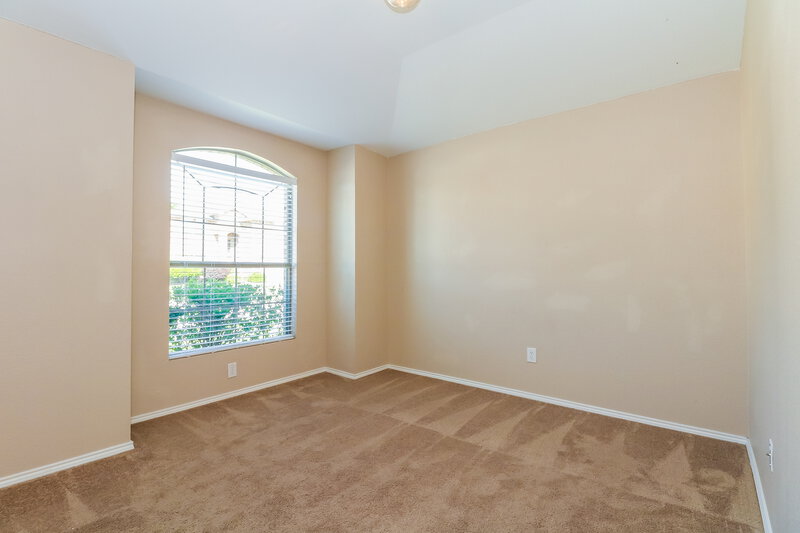 2,365/Mo, 7307 Fossil Creek Dr Arlington, TX 76002 Master Bedroom View 2