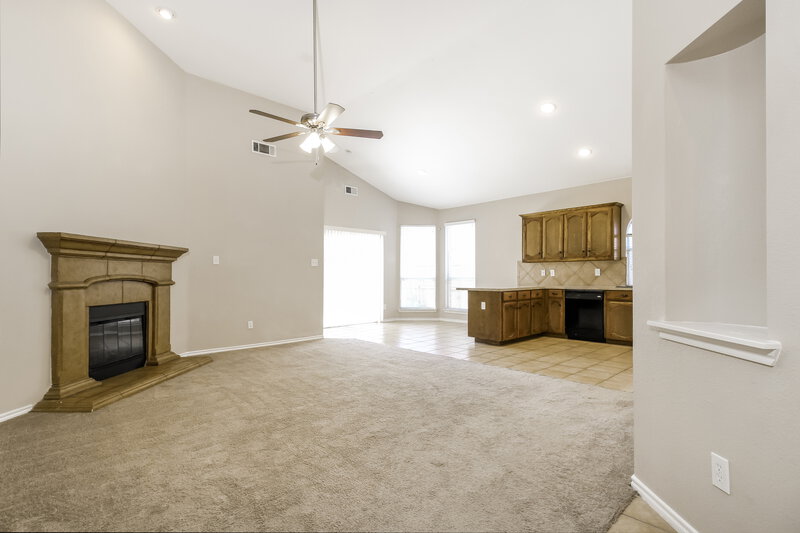 2,380/Mo, 12812 Old Macgregor Ln Fort Worth, TX 76244 Living Room View