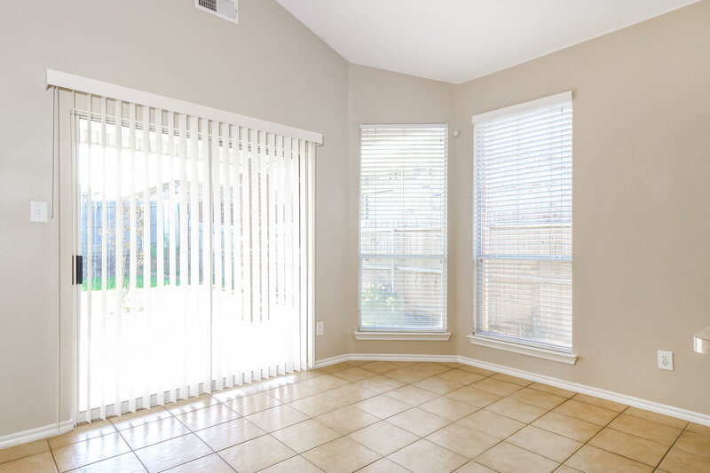 2,380/Mo, 12812 Old Macgregor Ln Fort Worth, TX 76244 Dining Room View