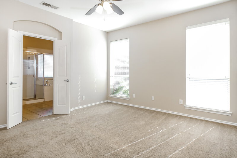 2,380/Mo, 12812 Old Macgregor Ln Fort Worth, TX 76244 Main Bedroom View