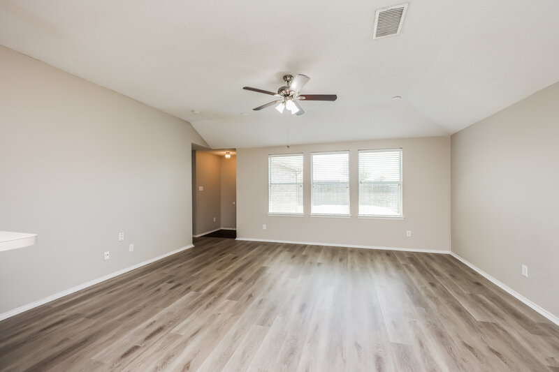 2,235/Mo, 2404 Becard Dr Mesquite, TX 75181 Living Room View