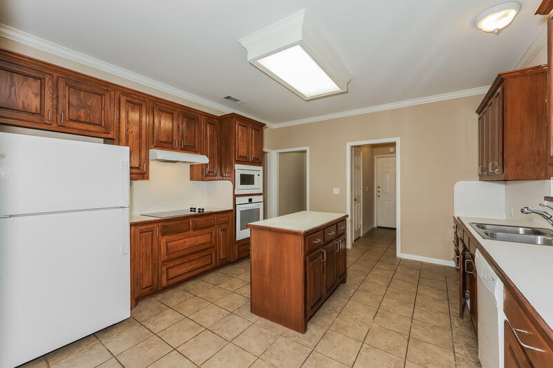 3,045/Mo, 2725 Running Duke Dr Carrollton, TX 75006 Kitchen View