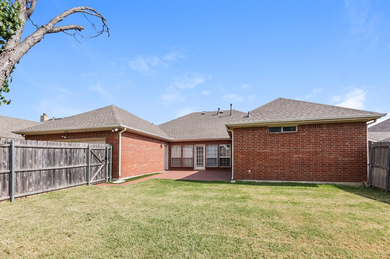 3,045/Mo, 2725 Running Duke Dr Carrollton, TX 75006 Rear View