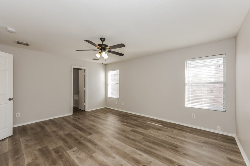 2,545/Mo, 2808 Cresthaven Dr Mesquite, TX 75149 Main Bedroom View