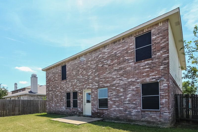 2,545/Mo, 2808 Cresthaven Dr Mesquite, TX 75149 Rear View 2