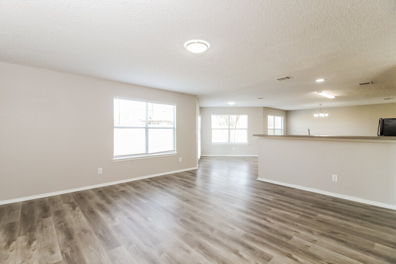 2,650/Mo, 1601 Santa Fe Trl Krum, TX 76249 Living Room View