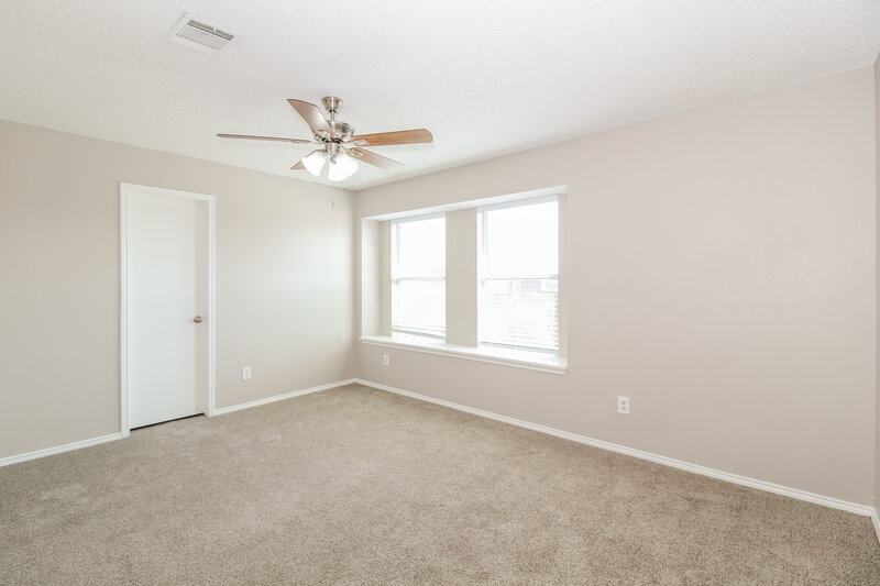 2,650/Mo, 1601 Santa Fe Trl Krum, TX 76249 Bedroom View 2