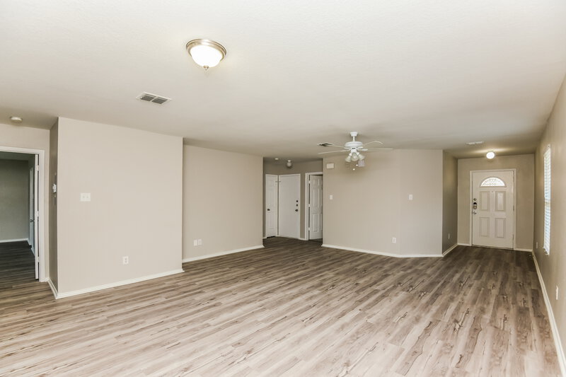 2,170/Mo, 1808 Kittredge Way Justin, TX 76247 Living Room View 2