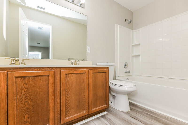 2,170/Mo, 1808 Kittredge Way Justin, TX 76247 Bathroom View