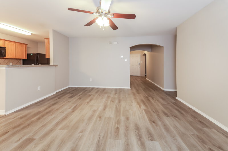 2,075/Mo, 2321 Arrowhead Pass Melissa, TX 75454 Living Room View 5