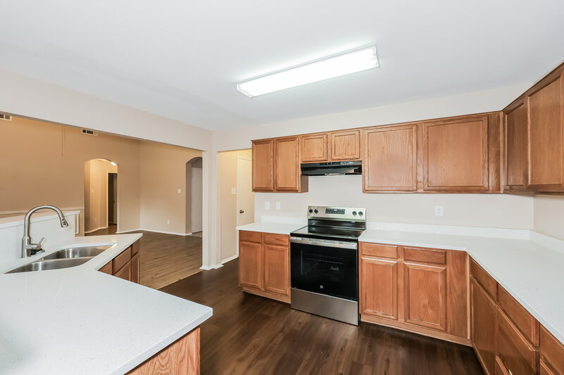2,565/Mo, 509 Covent Garden Pl Midlothian, TX 76065 Kitchen View 2