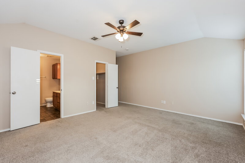 2,565/Mo, 509 Covent Garden Pl Midlothian, TX 76065 Main Bedroom View