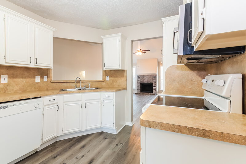 1,855/Mo, 138 Woodcreek Dr Rockwall, TX 75032 Kitchen View 2