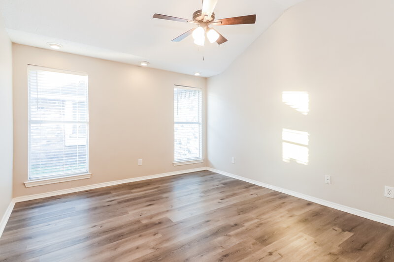 1,855/Mo, 138 Woodcreek Dr Rockwall, TX 75032 Main Bedroom View