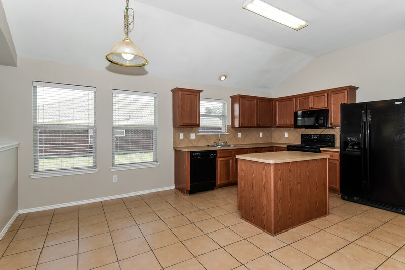 2,190/Mo, 404 Sandy Ln Royse City, TX 75189 Dining Room View