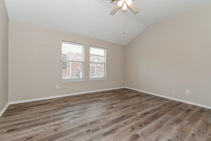 2,190/Mo, 404 Sandy Ln Royse City, TX 75189 Main Bedroom View