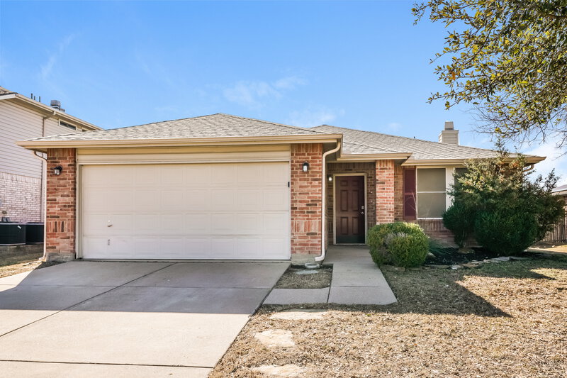 2,240/Mo, 1405 Anna Lea Ln Burleson, TX 76028 External View