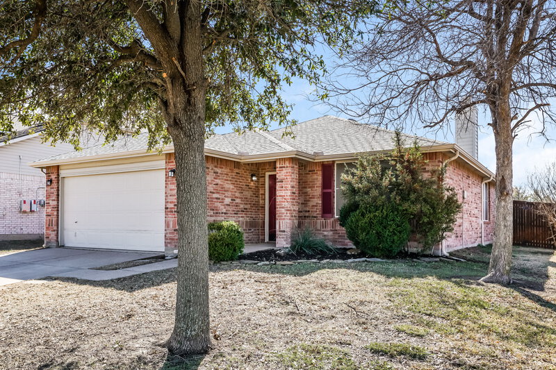 2,240/Mo, 1405 Anna Lea Ln Burleson, TX 76028 Front View