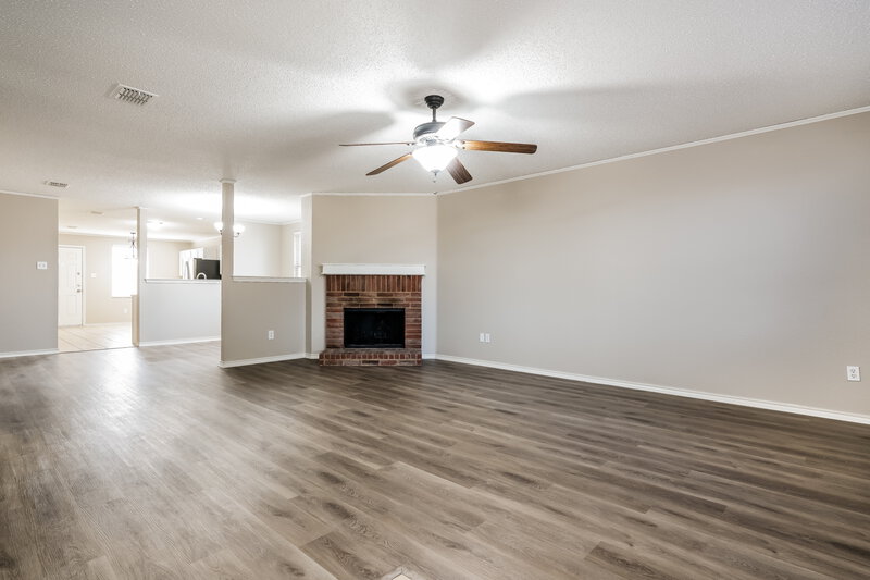 2,240/Mo, 1405 Anna Lea Ln Burleson, TX 76028 Living Room View