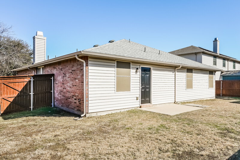 2,240/Mo, 1405 Anna Lea Ln Burleson, TX 76028 Rear View