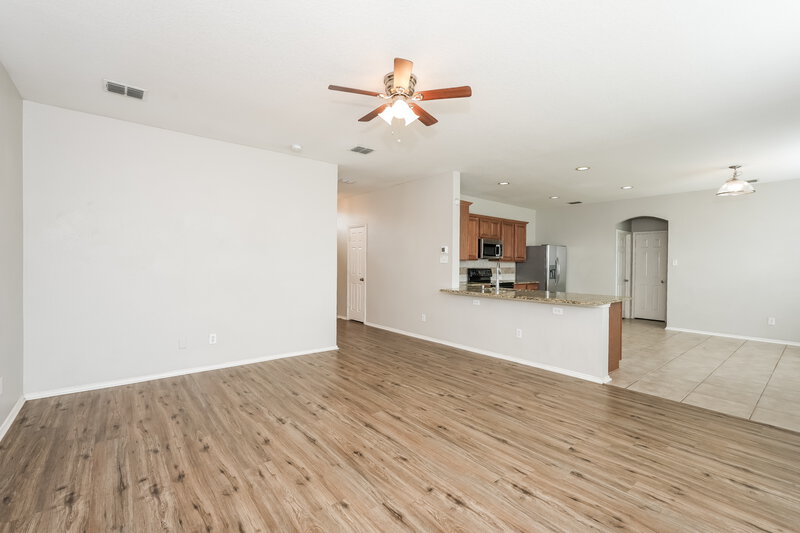 1,980/Mo, 300 Mystic River Trl Fort Worth, TX 76131 Living Room View
