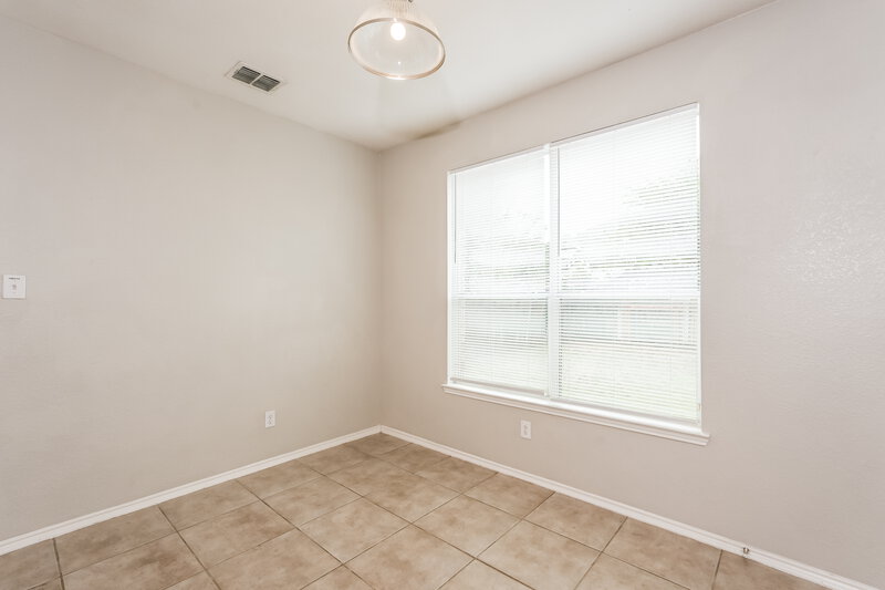 1,980/Mo, 300 Mystic River Trl Fort Worth, TX 76131 Breakfast Nook View
