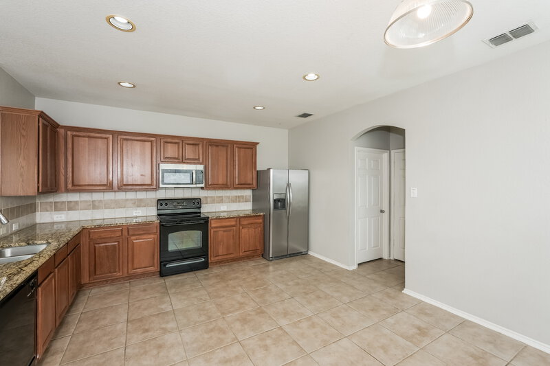 1,980/Mo, 300 Mystic River Trl Fort Worth, TX 76131 Kitchen View
