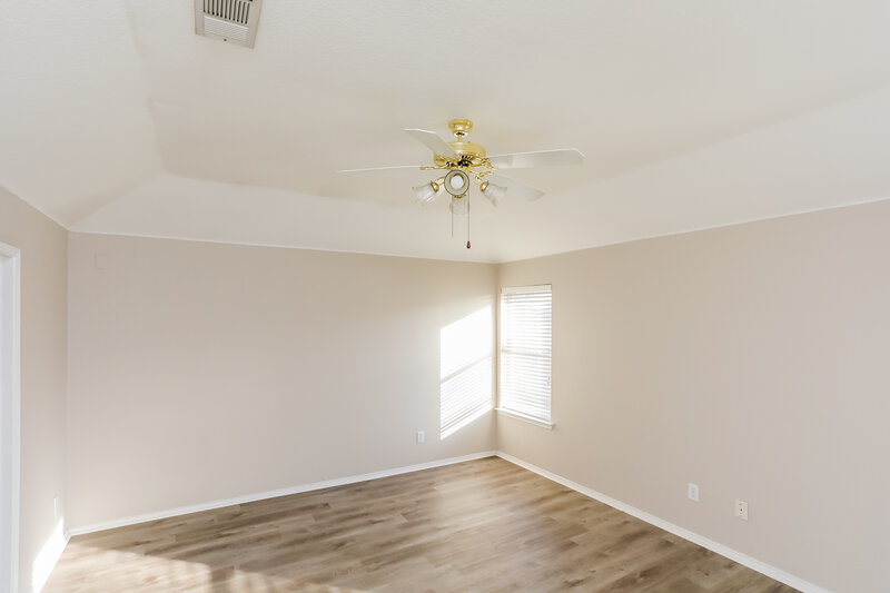 2,495/Mo, 920 Pecan Trl Cedar Hill, TX 75104 Main Bedroom View