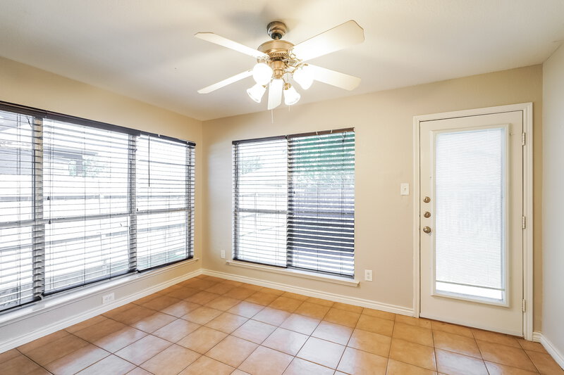 1,970/Mo, 840 Poncho Ln Haslet, TX 76052 Sun Room View
