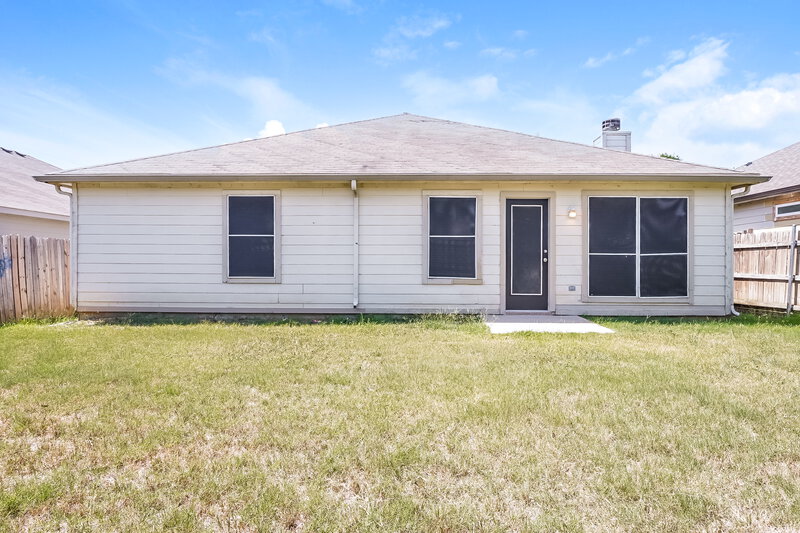 1,970/Mo, 840 Poncho Ln Haslet, TX 76052 Rear View