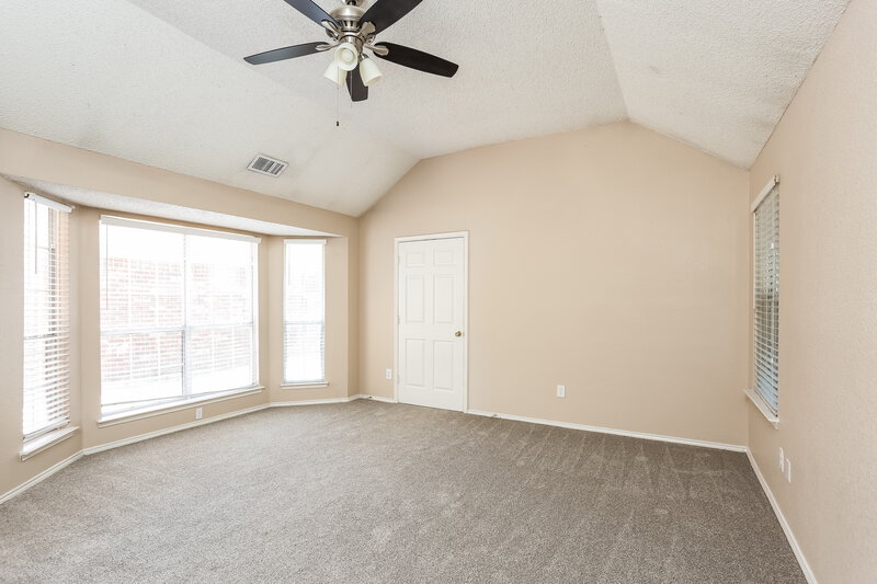 2,205/Mo, 7401 Glenstone St Rowlett, TX 75089 Main Bedroom View