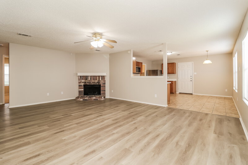 2,670/Mo, 5112 Royal Burgess Dr Fort Worth, TX 76135 Living Room View 3