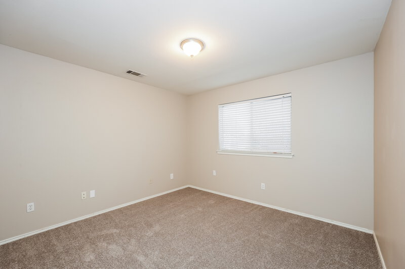 2,630/Mo, 5923 Woodoak Dr Dallas, TX 75249 Bedroom View 3