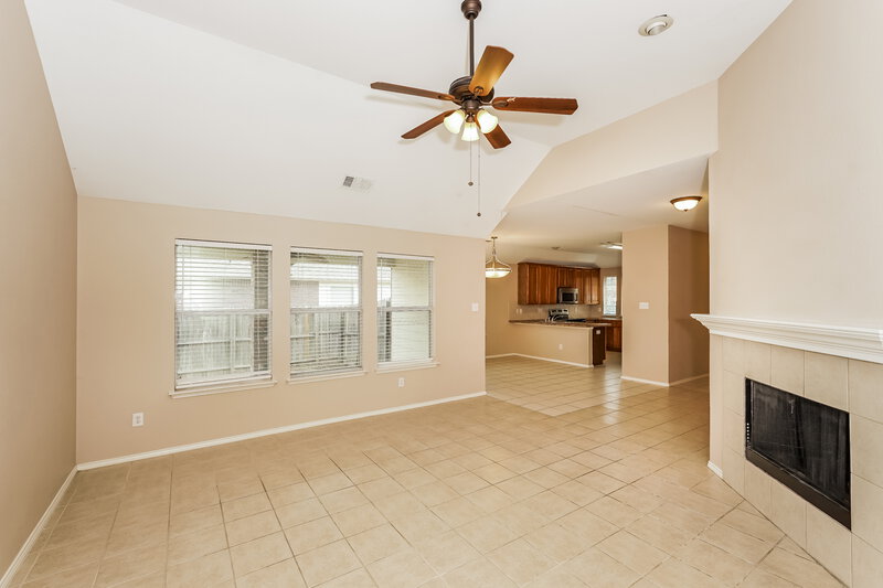 2,060/Mo, 2015 Preston Trl Forney, TX 75126 Living Room View