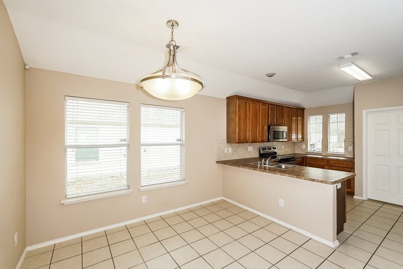 2,060/Mo, 2015 Preston Trl Forney, TX 75126 Dining Room View