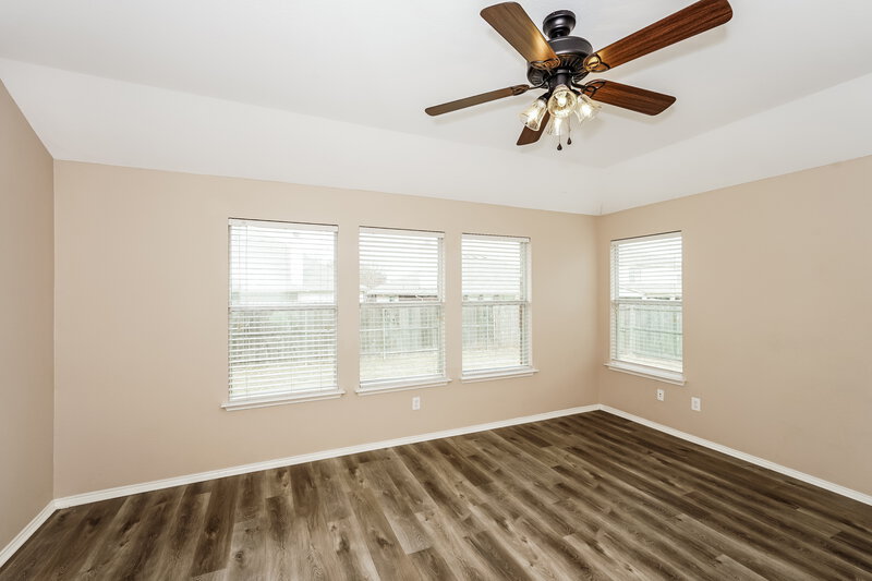 2,060/Mo, 2015 Preston Trl Forney, TX 75126 Main Bedroom View 2